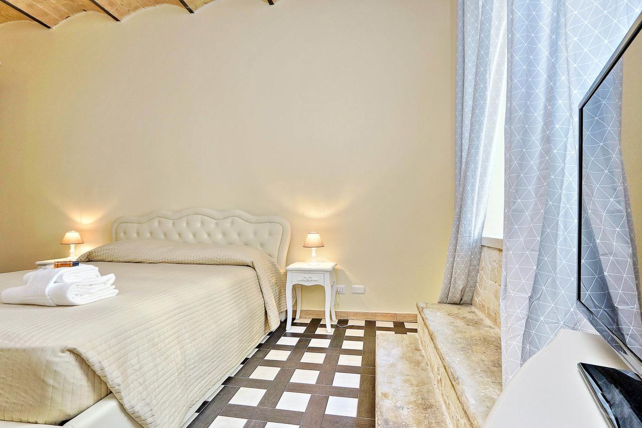 Colosseum Suite โรม ภายนอก รูปภาพ